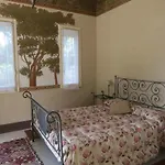 Il Parco E Gli Affreschi