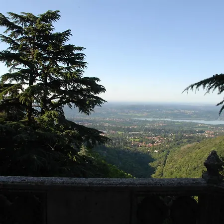 Il Parco E Gli Affreschi *