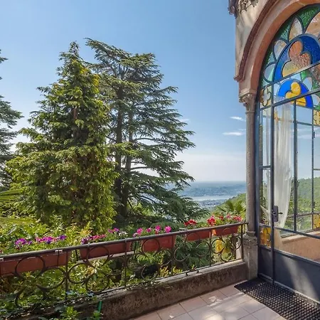 Il Parco E Gli Affreschi