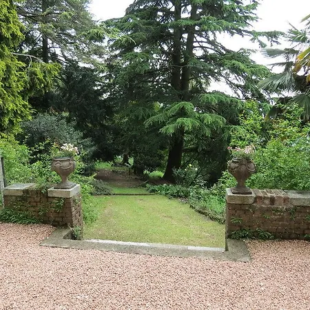 Il Parco E Gli Affreschi *