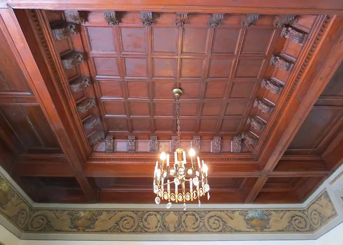 Il Parco E Gli Affreschi *